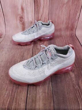 Nike Air VaporMax 2023 Flyknit Womens Size 9 Photon Dust Red Stardust DV6840-006